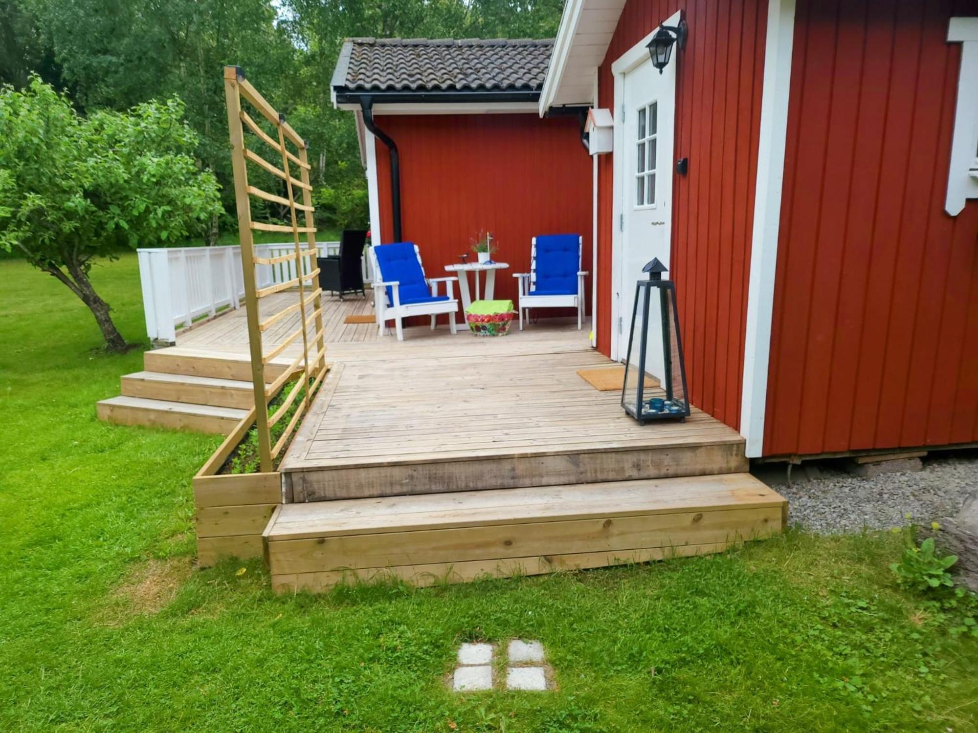 Villa Lilla Huset Med Stor Traedgardstomt Naera Golf Och Hav Trosa Esterno foto